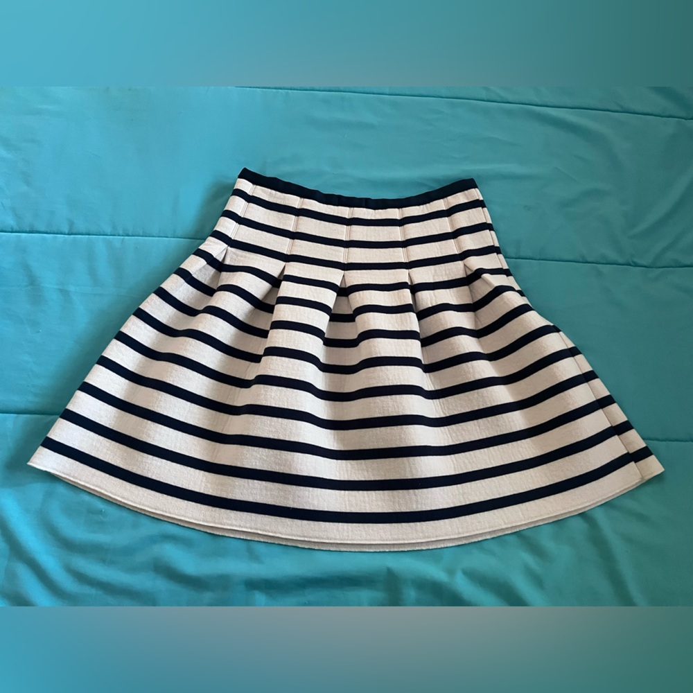 GAP Navy and White Mini Bubble Skirt